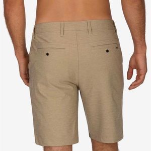 Hurley Tan Shorts, Men’s Size 33, Dri-Fit Flat Front, NWOT